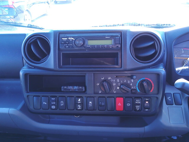 日野デュトロ平ボディ小型（2t・3t）[写真29]