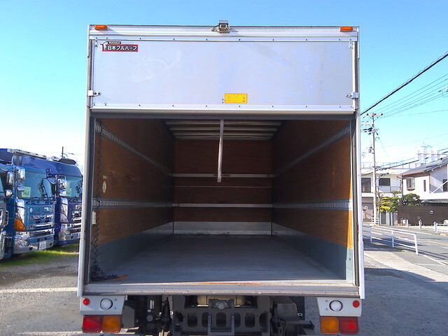 いすゞフォワードアルミバン中型（4t）[写真19]