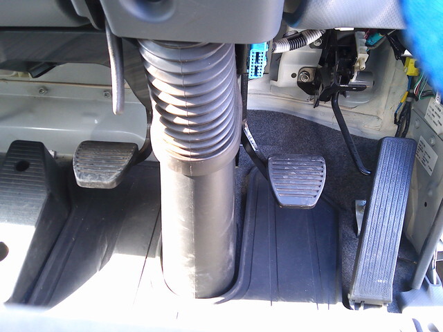 いすゞフォワードアルミバン中型（4t）[写真24]