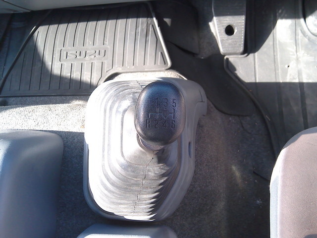 いすゞフォワードアルミバン中型（4t）[写真29]