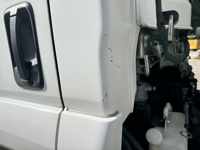 いすゞフォワードダンプ中型（4t）[写真35]