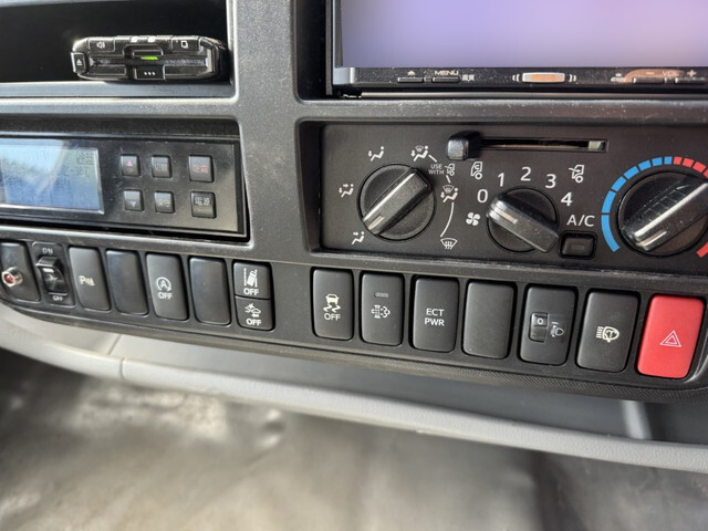 トヨタダイナ冷凍車（冷蔵車）小型（2t・3t）[写真21]