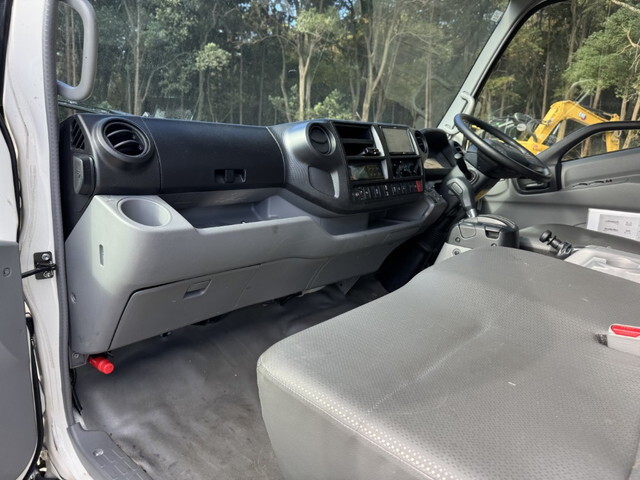 トヨタダイナ冷凍車（冷蔵車）小型（2t・3t）[写真24]