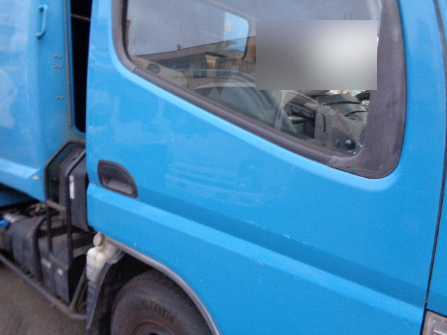 三菱ふそうキャンターパッカー車（塵芥車）小型（2t・3t）[写真22]