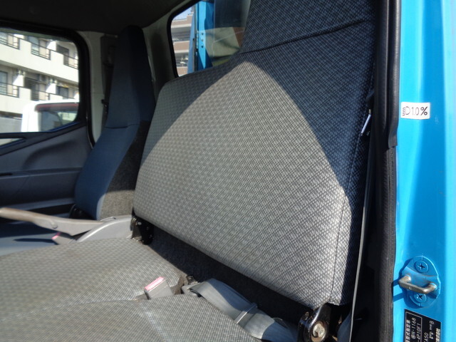 三菱ふそうキャンターパッカー車（塵芥車）小型（2t・3t）[写真25]