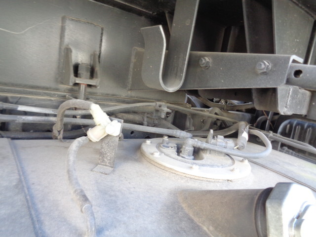 三菱ふそうキャンターパッカー車（塵芥車）小型（2t・3t）[写真08]