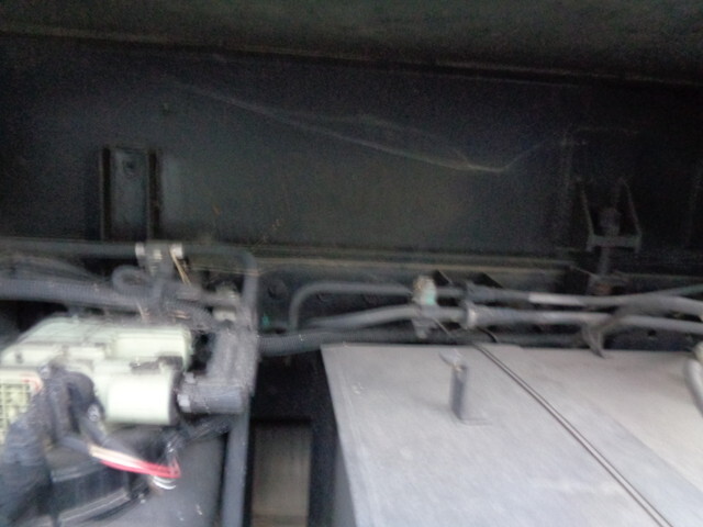 三菱ふそうキャンターパッカー車（塵芥車）小型（2t・3t）[写真09]