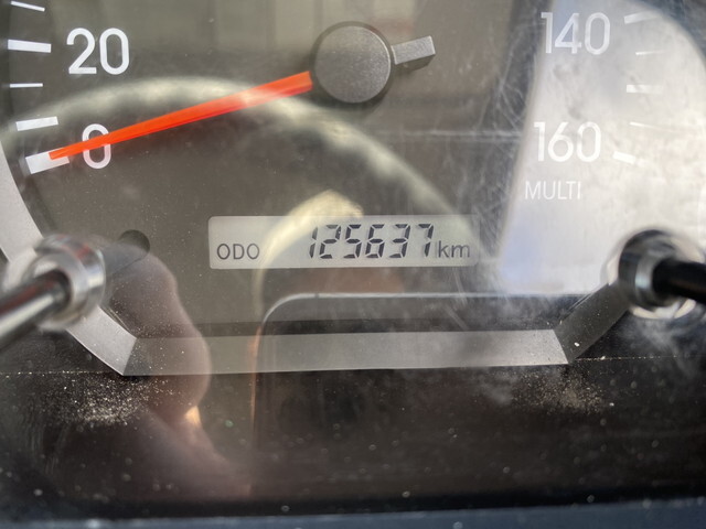 いすゞエルフ平ボディ小型（2t・3t）[写真15]