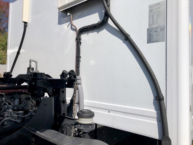 日野レンジャー冷凍車（冷蔵車）中型（4t）[写真10]