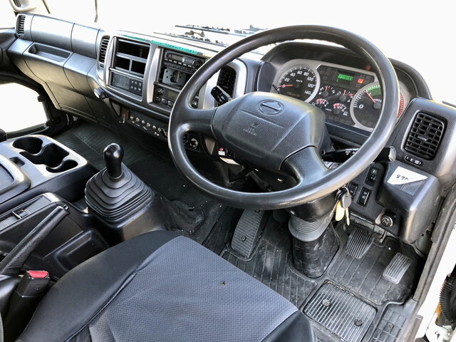 日野レンジャー冷凍車（冷蔵車）中型（4t）[写真30]