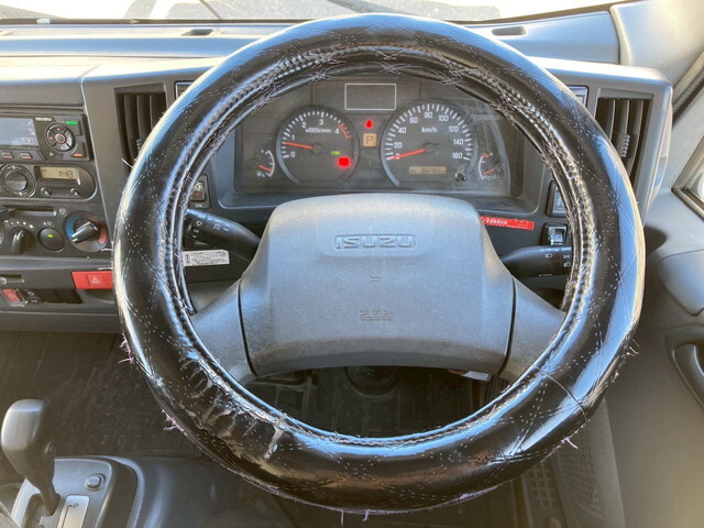 いすゞエルフアルミバン小型（2t・3t）[写真21]