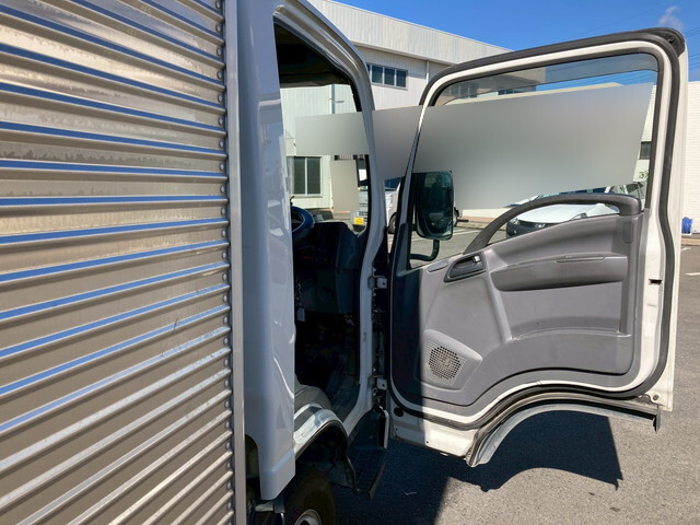 いすゞエルフアルミバン小型（2t・3t）[写真25]