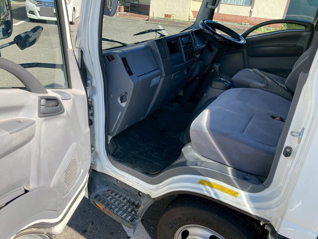 いすゞエルフアルミバン小型（2t・3t）[写真27]