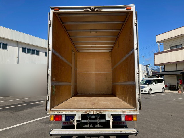 いすゞエルフアルミバン小型（2t・3t）[写真09]