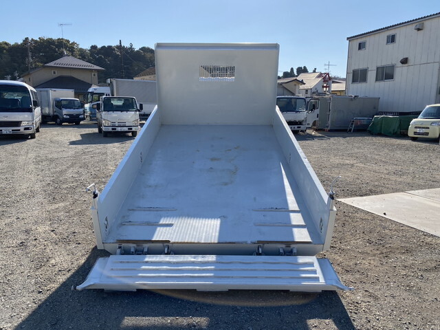 いすゞエルフローダーダンプ小型（2t・3t）[写真10]