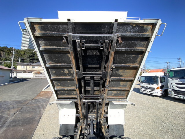 いすゞエルフローダーダンプ小型（2t・3t）[写真11]