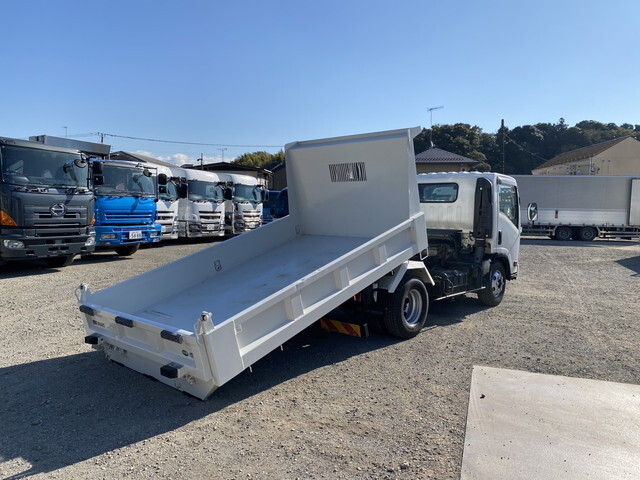 いすゞエルフローダーダンプ小型（2t・3t）[写真12]