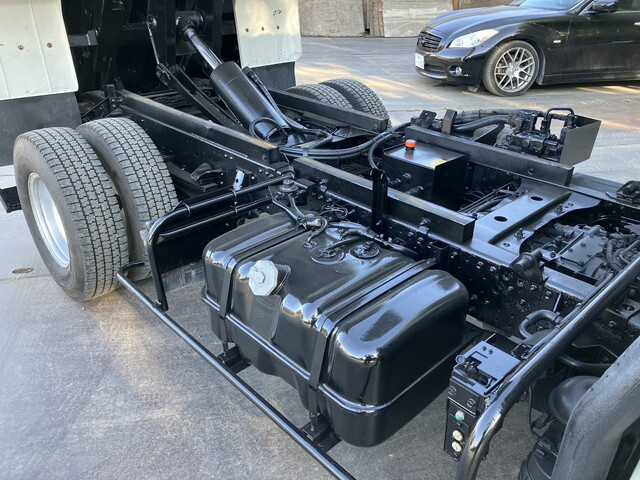 いすゞエルフローダーダンプ小型（2t・3t）[写真19]