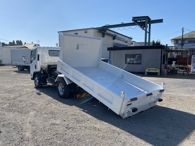 いすゞエルフローダーダンプ小型（2t・3t）[写真02]