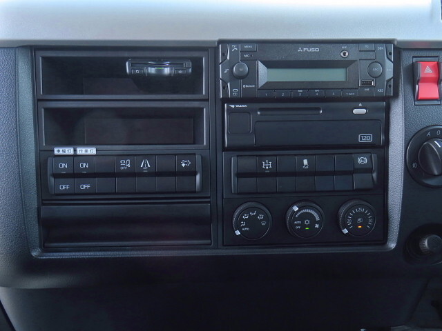 三菱ふそうファイター深ダンプ（土砂禁ダンプ）増トン（6t・8t）[写真20]