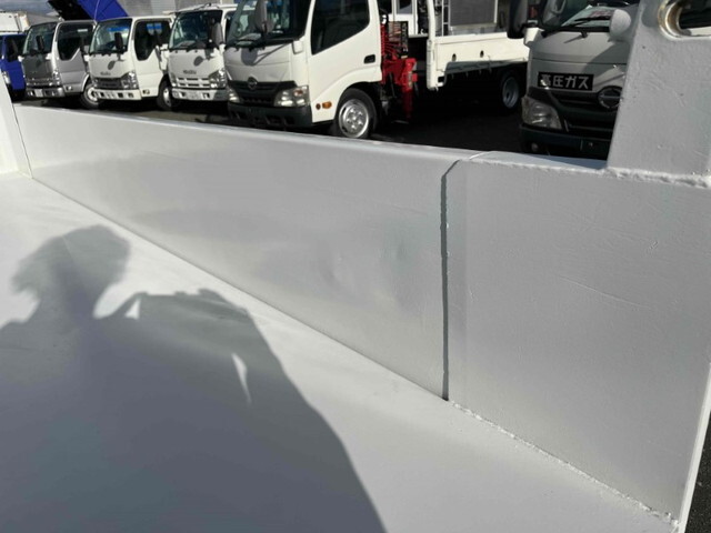 いすゞエルフダンプ小型（2t・3t）[写真11]