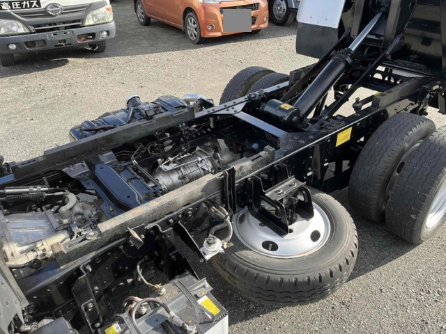 いすゞエルフダンプ小型（2t・3t）[写真17]