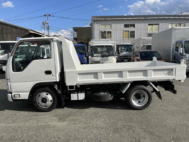 いすゞエルフダンプ小型（2t・3t）[写真08]