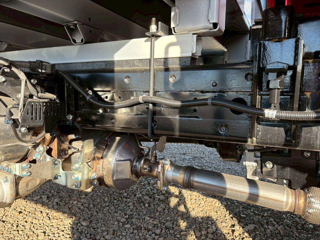 日野デュトロクレーン4段小型（2t・3t）[写真13]