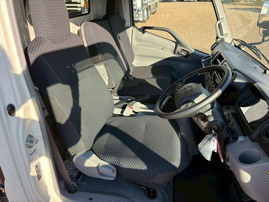 日野デュトロクレーン4段小型（2t・3t）[写真17]