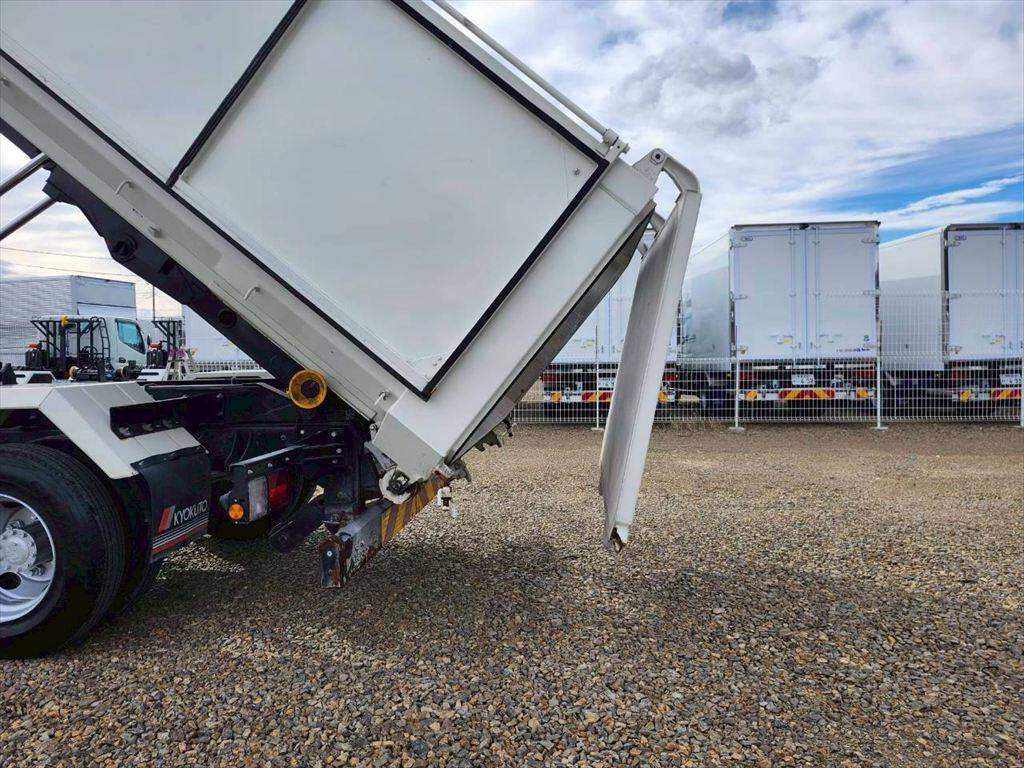 日野レンジャーコンテナ専用車中型（4t）[写真12]