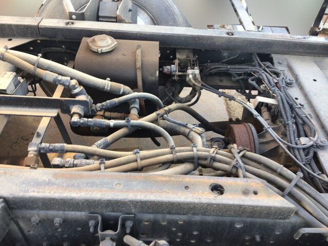 いすゞエルフローダーダンプ小型（2t・3t）[写真27]