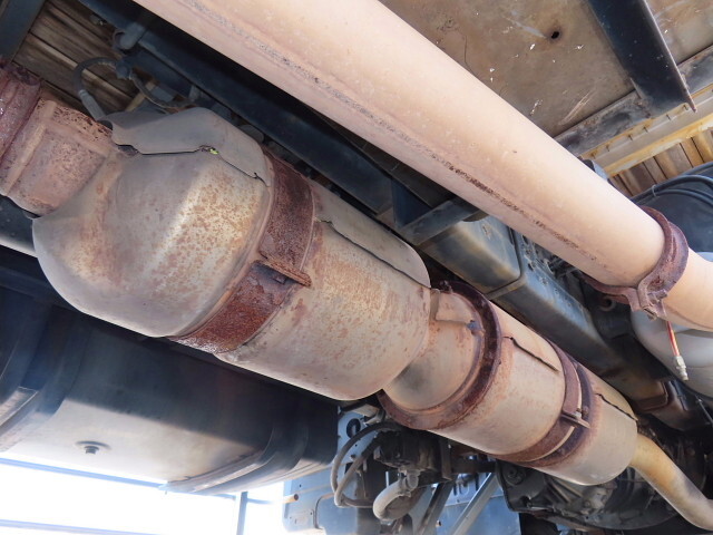 三菱ふそうスーパーグレートクレーン4段大型（10t）[写真12]