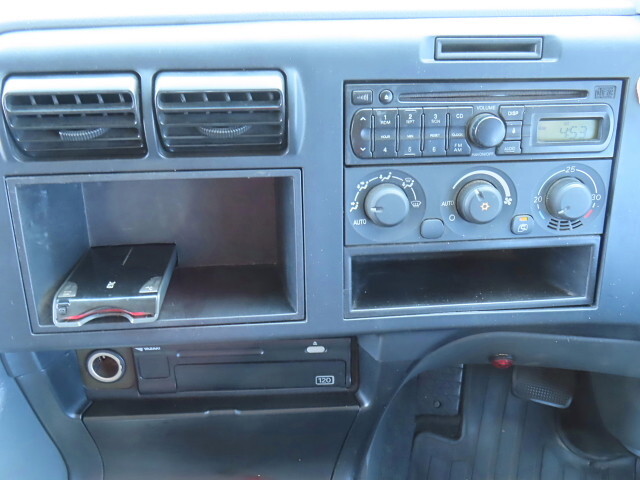 三菱ふそうスーパーグレートクレーン4段大型（10t）[写真23]