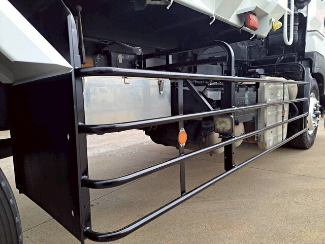 いすゞギガ深ダンプ（土砂禁ダンプ）大型（10t）[写真28]