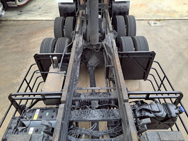 いすゞギガ深ダンプ（土砂禁ダンプ）大型（10t）[写真09]