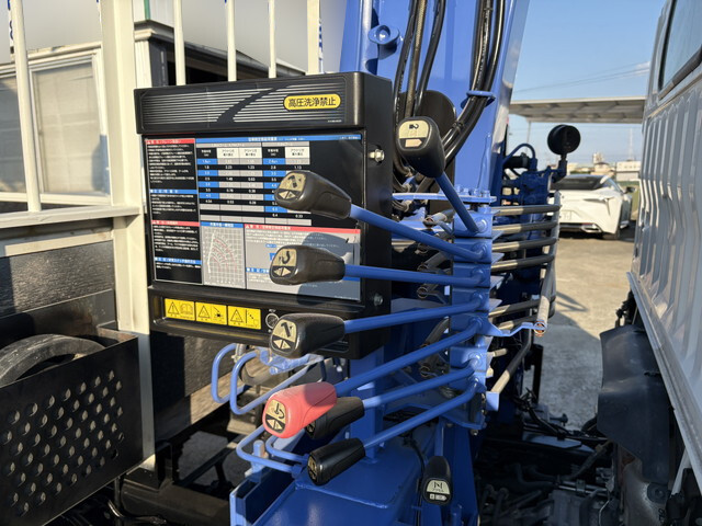 日野デュトロクレーン3段小型（2t・3t）[写真22]