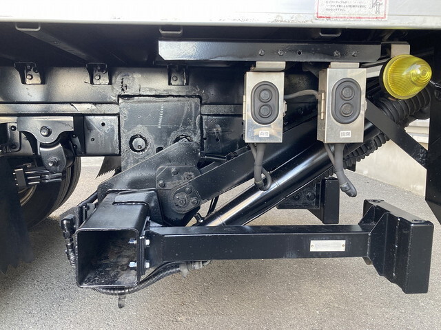 日野デュトロアルミバン小型（2t・3t）[写真10]