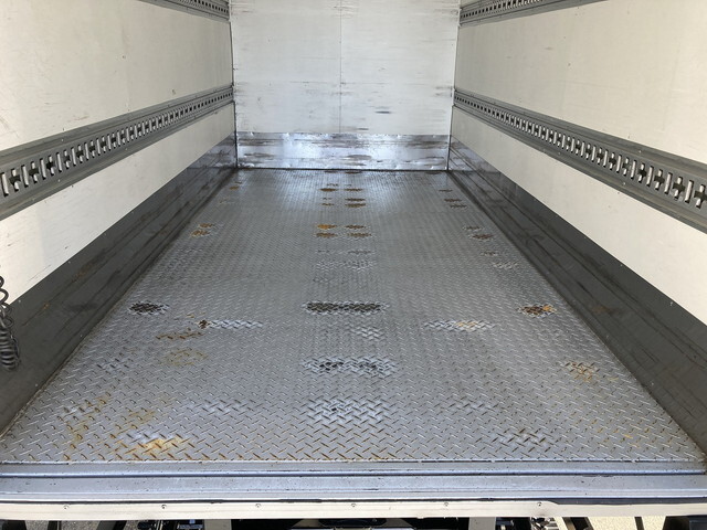 日野デュトロアルミバン小型（2t・3t）[写真23]