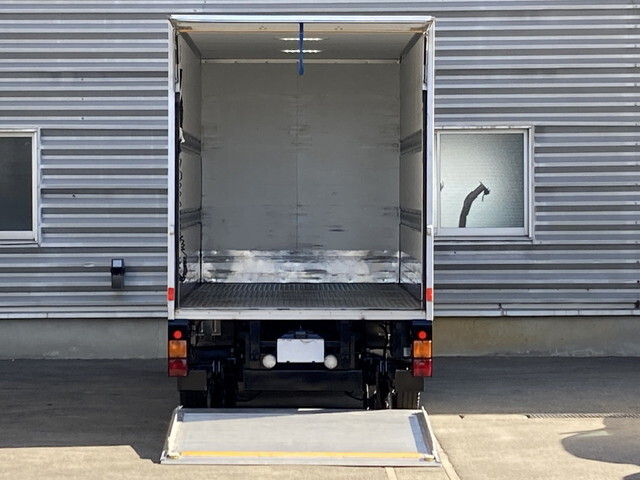 日野デュトロアルミバン小型（2t・3t）[写真04]