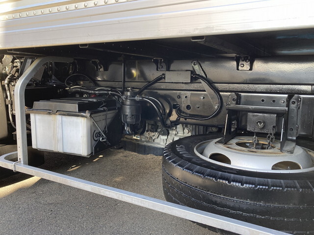 日野デュトロアルミバン小型（2t・3t）[写真09]