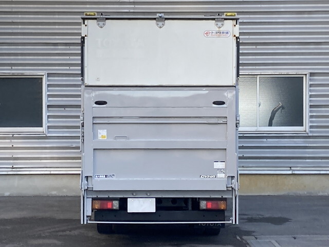 トヨタダイナパネルバン小型（2t・3t）[写真02]