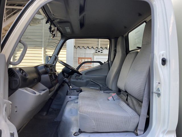 トヨタダイナパネルバン小型（2t・3t）[写真36]