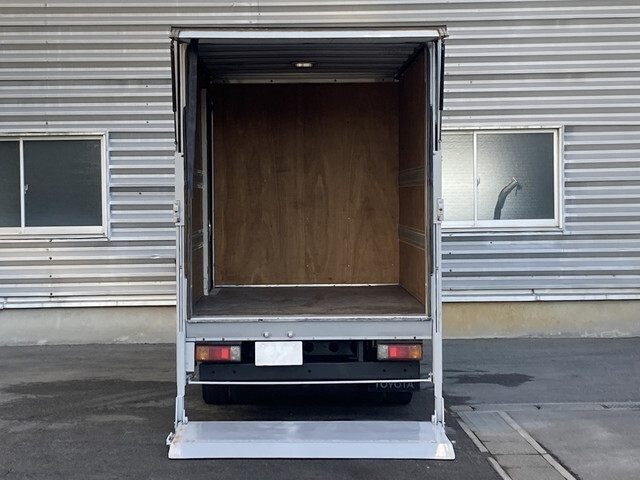 トヨタダイナパネルバン小型（2t・3t）[写真05]