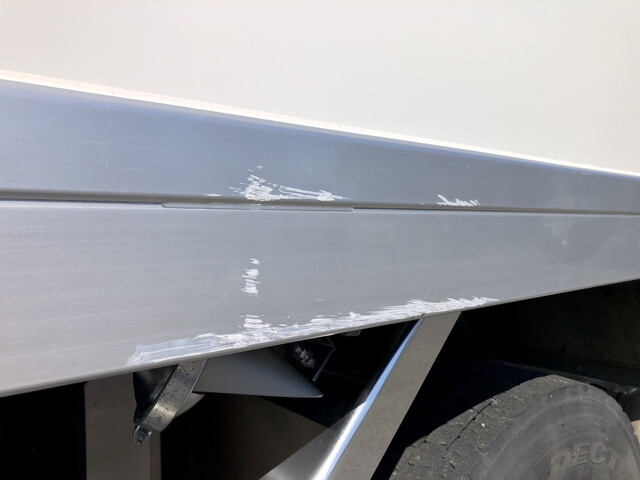 いすゞフォワード冷凍車（冷蔵車）中型（4t）[写真34]