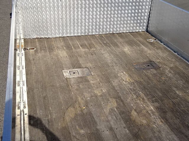 いすゞフォワードアルミブロック中型（4t）[写真14]