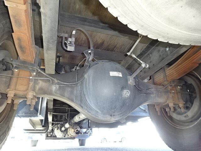 いすゞフォワードアルミブロック中型（4t）[写真24]