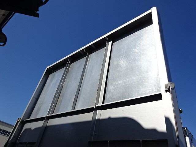 いすゞフォワードアルミブロック中型（4t）[写真29]