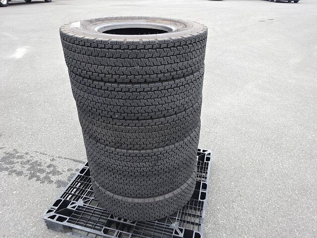 いすゞフォワードアルミブロック中型（4t）[写真39]