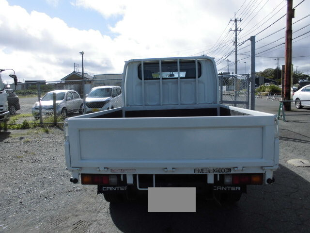 三菱ふそうキャンターダブルキャブ（Wキャブ）小型（2t・3t）[写真02]