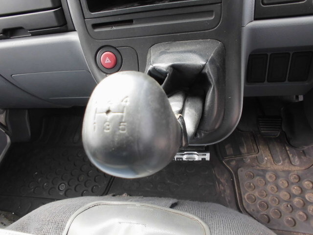 三菱ふそうキャンターダブルキャブ（Wキャブ）小型（2t・3t）[写真34]